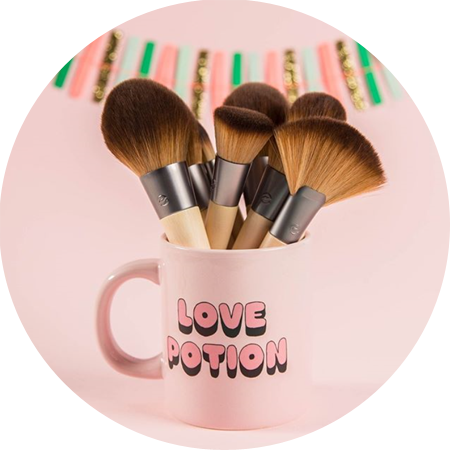 Deze-5-vegan-beautytools-moet-je-hebben-rond-sfeerbeeld-1