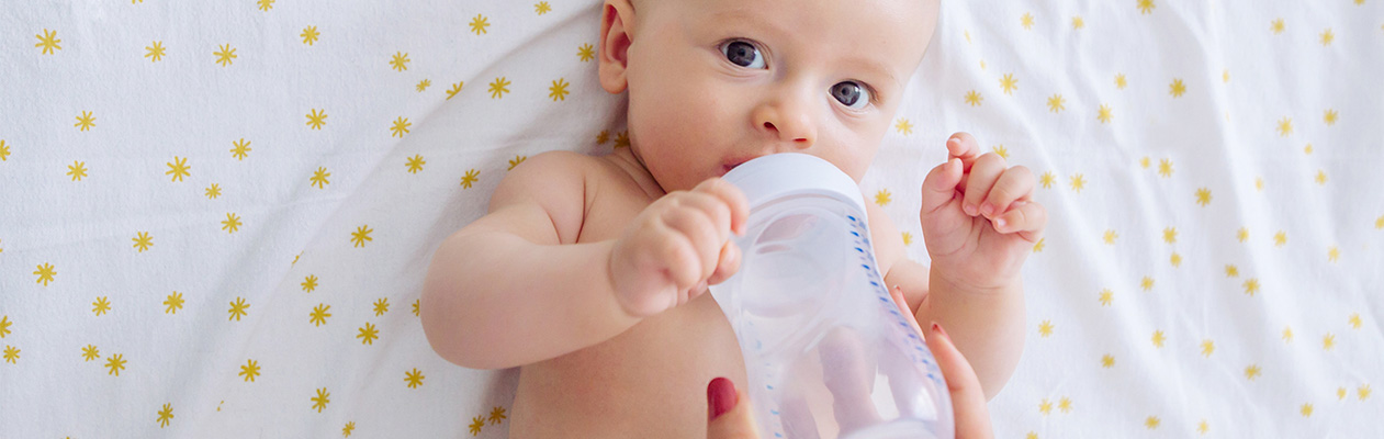 Header_Zo verlicht je het hoesten bij je baby