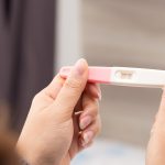 Test d’ovulation : comment identifier vos jours fertiles ?