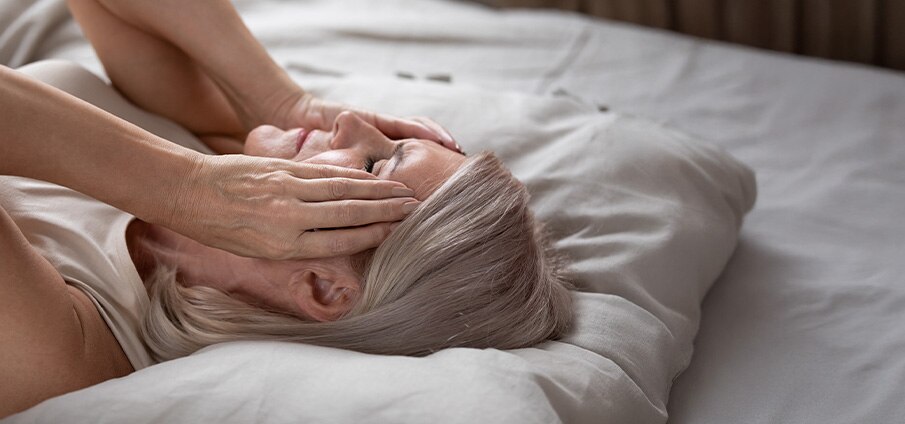 Le sommeil à la ménopause : 7 conseils pour votre repos nocturne