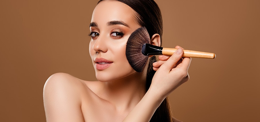 Highlighter aanbrengen: hoe, waar & waarmee?