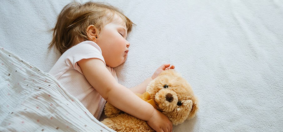 Régression du sommeil des 12 mois : symptômes et conseils