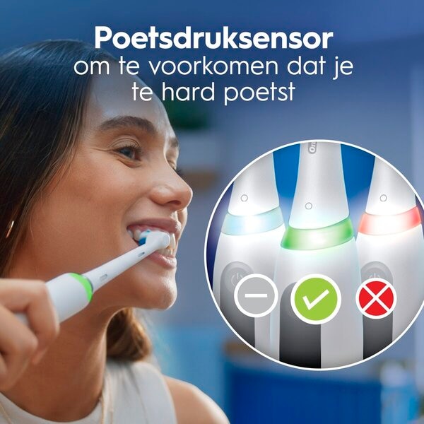 Oral-B Brosse à Dents Électrique iO3 White Clean