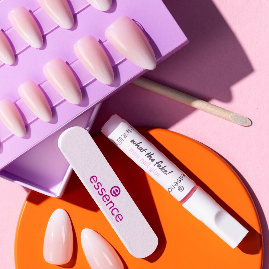 Essence What The Fake! 03 Babyboomer Press-On Nails Manicure