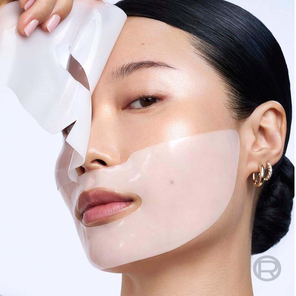 L'Oréal Paris Revitalift Masque Glass Skin Hydrogel Glow