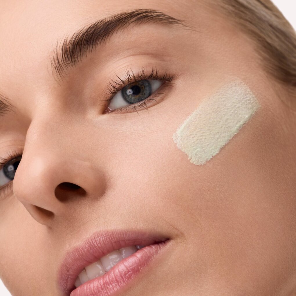 Catrice 010 Green, Shift, Go! CC Skin Perfector